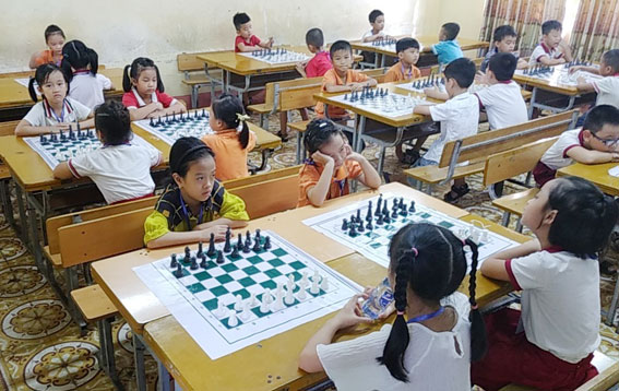 Gần 190 kỳ thủ tranh tài Giải cờ vua thiếu niên - nhi đồng TP Chí Linh năm 2023